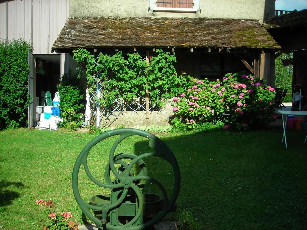 La Bardeliere Villa Corbelin Eksteriør billede
